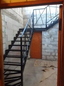 Лестничный марш на заказ
